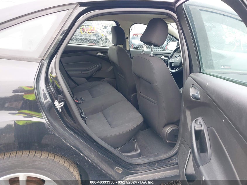 2015 FORD FOCUS SE - 1FADP3F21FL329164