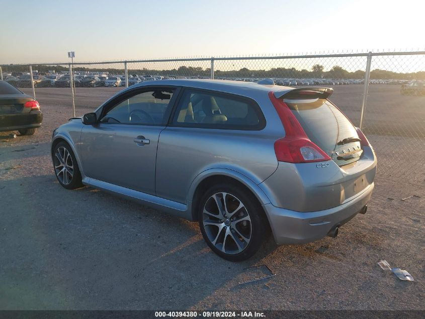 2010 Volvo C30 T5/T5 R-Design VIN: YV1672MK4A2175901 Lot: 40394380