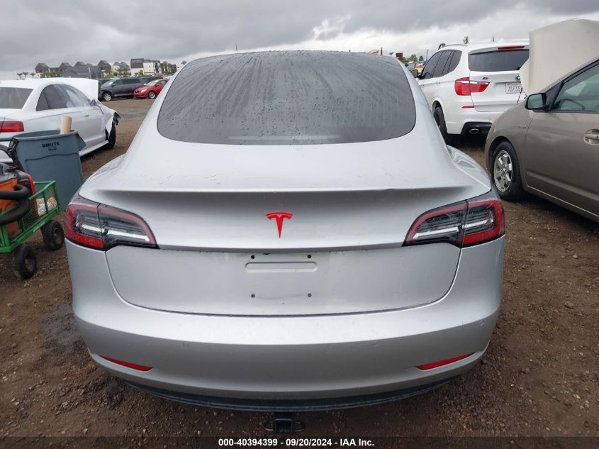 2018 Tesla Model 3 Long Range/Performance VIN: 5YJ3E1EB8JF122204 Lot: 40394399