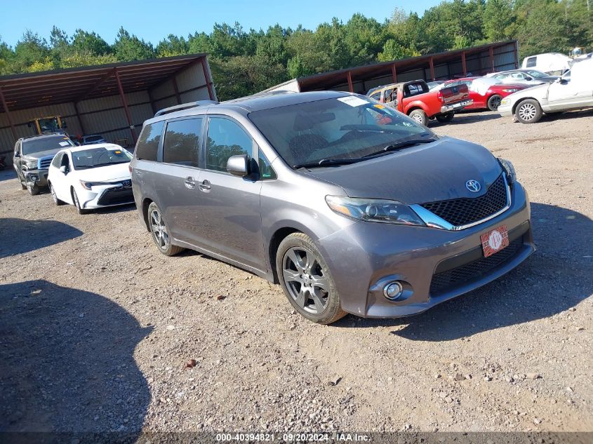 5TDXZ3DC0HS827841 2017 TOYOTA SIENNA - Image 1