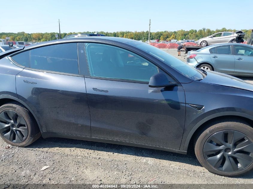 2024 Tesla Model Y Long Range Dual Motor All-Wheel Drive VIN: 7SAYGDEE3RF152964 Lot: 40394843