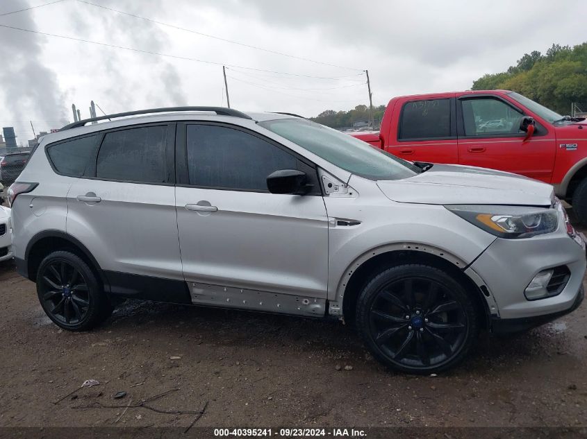 1FMCU0GD6HUC46562 2017 Ford Escape Se