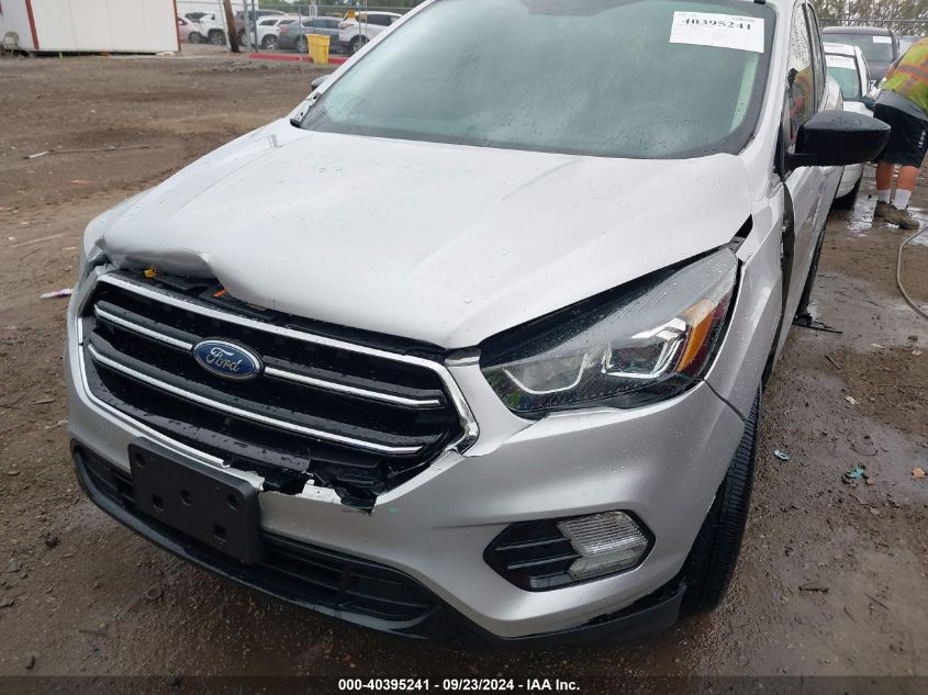 1FMCU0GD6HUC46562 2017 Ford Escape Se