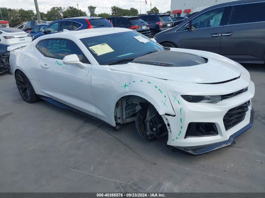 1G1FJ1R67J0113412 2018 CHEVROLET CAMARO - Image 1