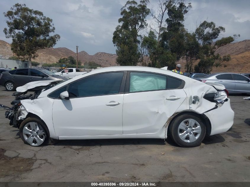 2017 Kia Forte Lx VIN: 3KPFK4A71HE043742 Lot: 40395596