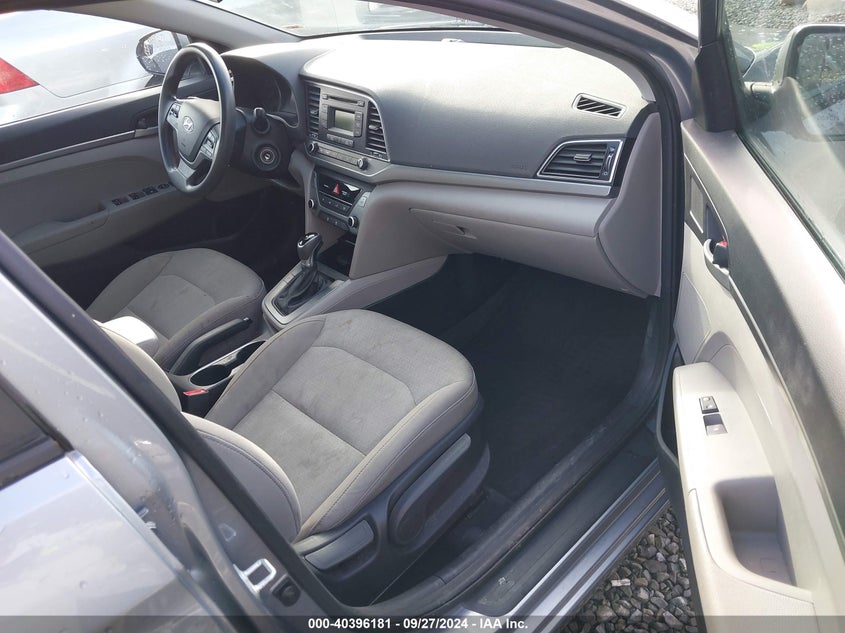 VIN 5NPD74LF5HH126678 2017 HYUNDAI ELANTRA SE