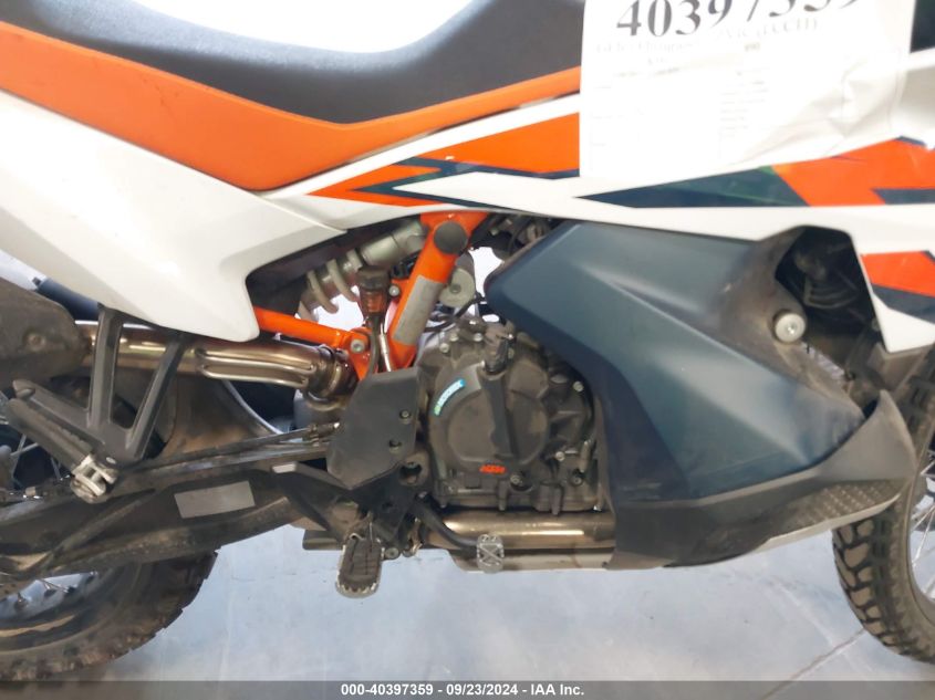 2024 Ktm 890 Adventure R VIN: VBKTR6405RM881850 Lot: 40397359