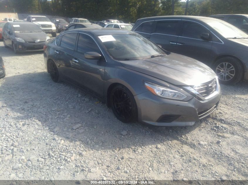 1N4AL3AP1JC121165 2018 NISSAN ALTIMA - Image 1