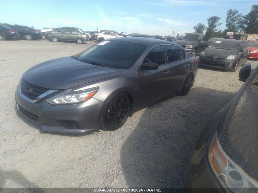 1N4AL3AP1JC121165 2018 NISSAN ALTIMA - Image 2