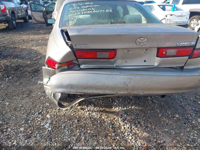 4T1BG22K6WU295021 1998 Toyota Camry Le