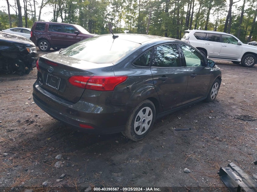 Vin: 1fadp3e29jl215097, lot: 40887156, ford focus s 20184