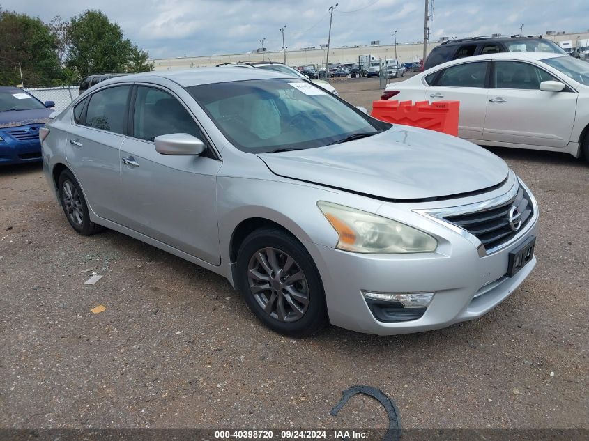 1N4AL3AP4FC594100 2015 NISSAN ALTIMA - Image 1