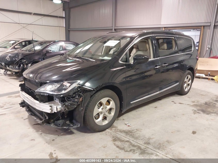 VIN 2C4RC1EG8HR634068 2017 CHRYSLER PACIFICA TOURING-L PLUS