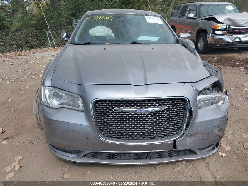 2C3CCAKG2JH302413 2018 Chrysler 300 Limited Awd