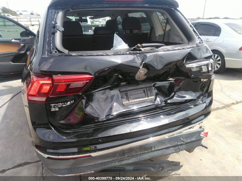 3VV3B7AX7JM176068 2018 Volkswagen Tiguan Se/Sel