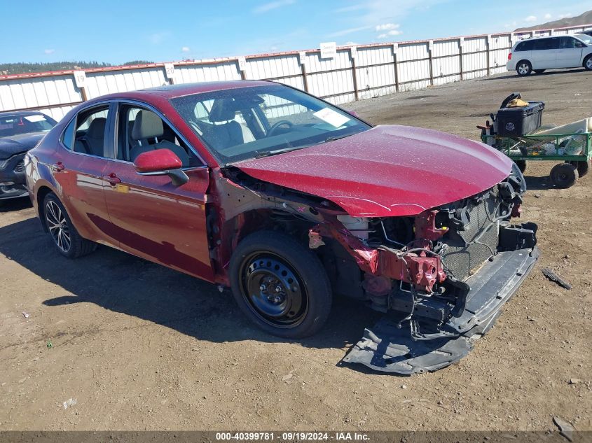 4T1B11HK4JU594907 2018 TOYOTA CAMRY - Image 1