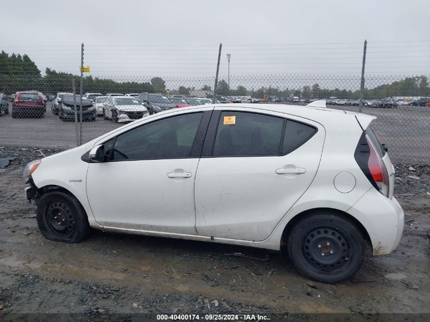 JTDKDTB32G1135152 2016 Toyota Prius C Two