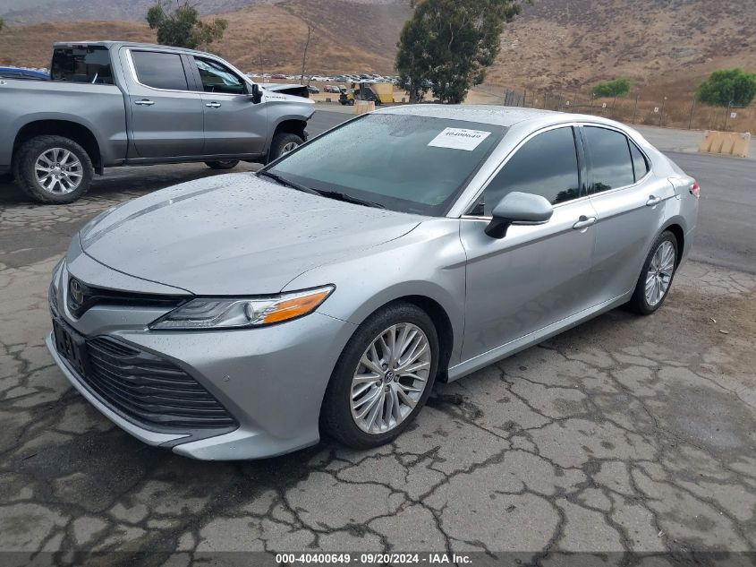 4T1B11HK5JU064137 2018 TOYOTA CAMRY - Image 2