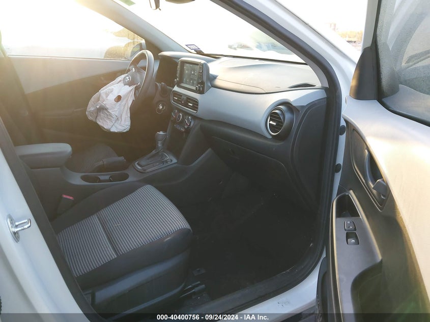 VIN KM8K1CAA8LU452334 2020 HYUNDAI KONA SE