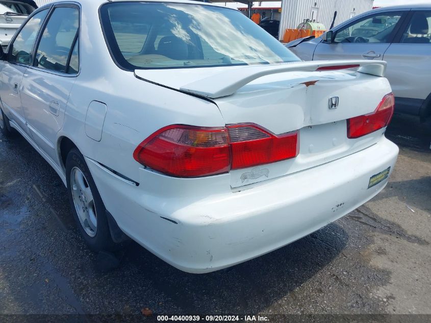 2000 Honda Accord 3.0 Ex VIN: 1HGCG1657YA077408 Lot: 40400939