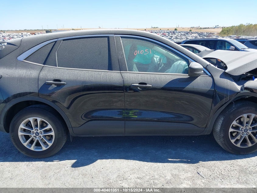 VIN 1FMCU9G66NUB23460 2022 FORD ESCAPE SE