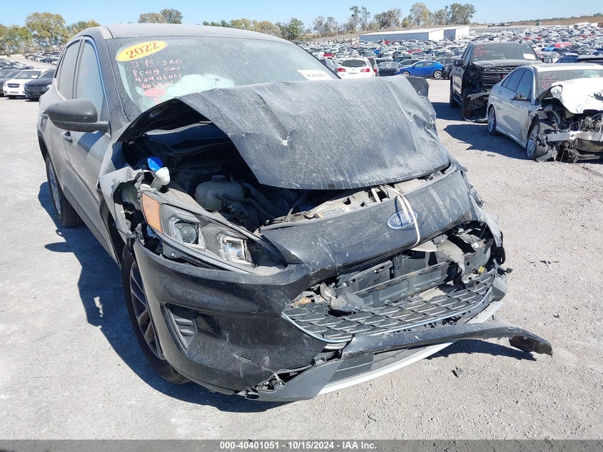VIN 1FMCU9G66NUB23460 2022 FORD ESCAPE SE
