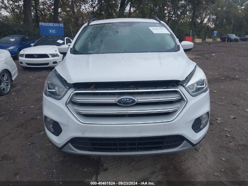 1FMCU0HD3JUB39375 2018 Ford Escape Sel