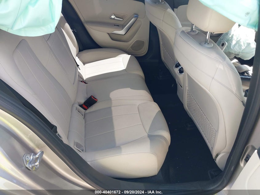 VIN WDD3G4EB7KW001808 2019 MERCEDES-BENZ A 220