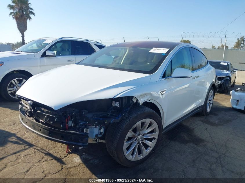 5YJXCAE29GF002833 2016 TESLA MODEL X - Image 2