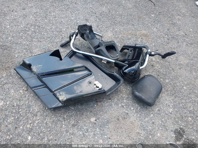 2001 Harley-Davidson Flht VIN: 1HD1DDV1X1Y610670 Lot: 40402217