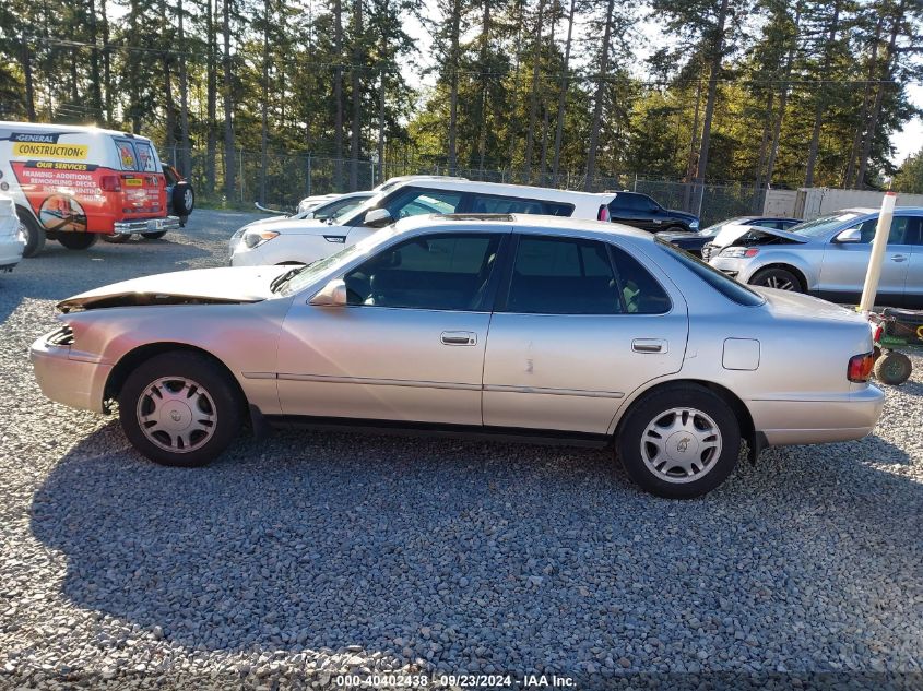 1996 Toyota Camry Le/Xle/Se VIN: JT2BF12K1T0132449 Lot: 40402438