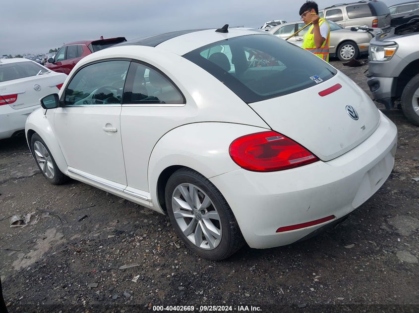 2013 VOLKSWAGEN BEETLE 2.0L TDI - 3VWJL7AT4DM624283
