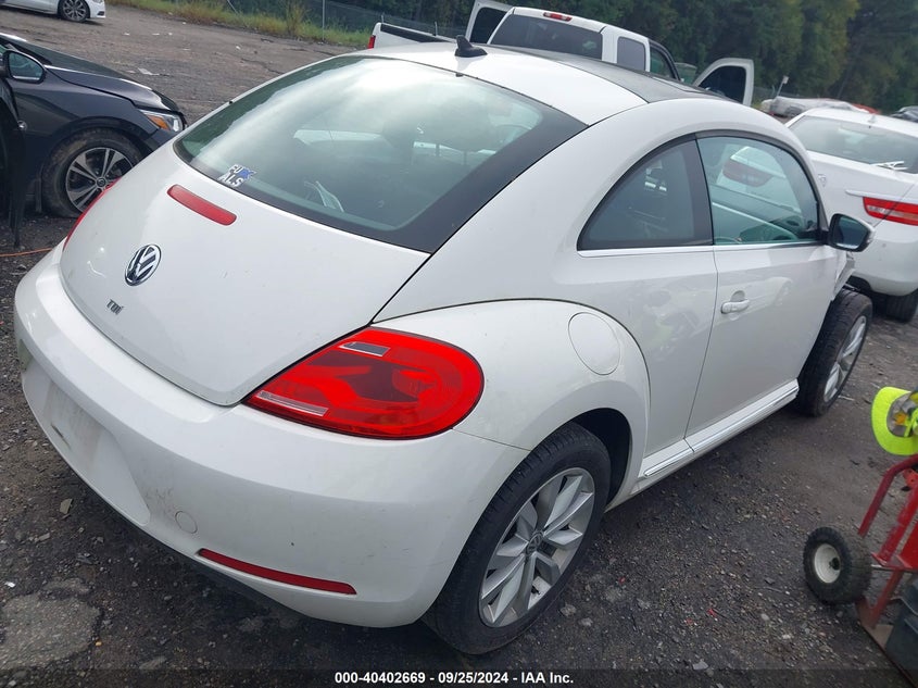 2013 VOLKSWAGEN BEETLE 2.0L TDI - 3VWJL7AT4DM624283