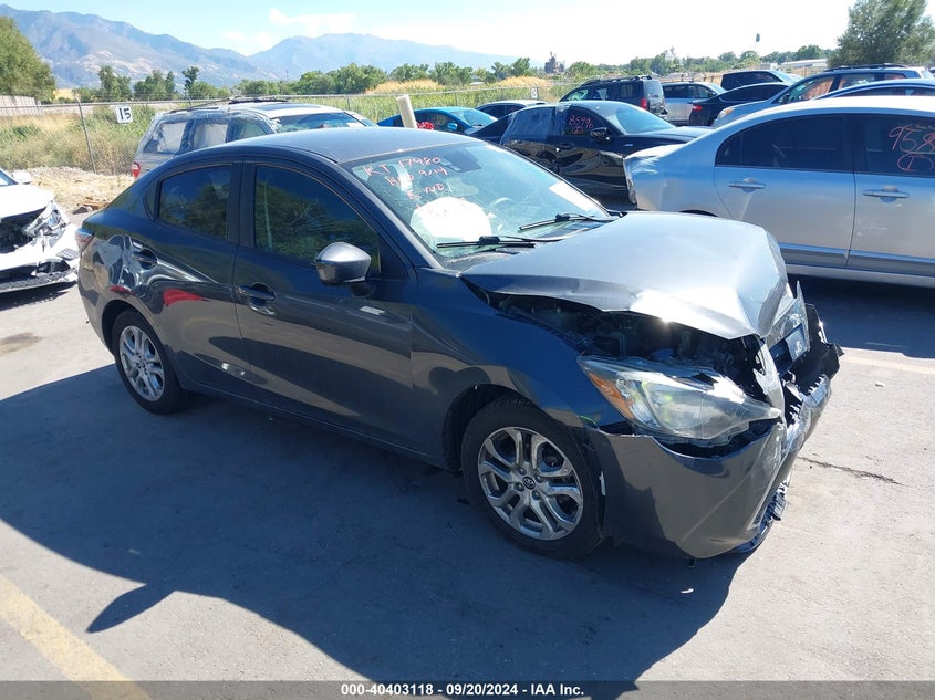 VIN 3MYDLBYV5HY166893 2017 TOYOTA YARIS IA