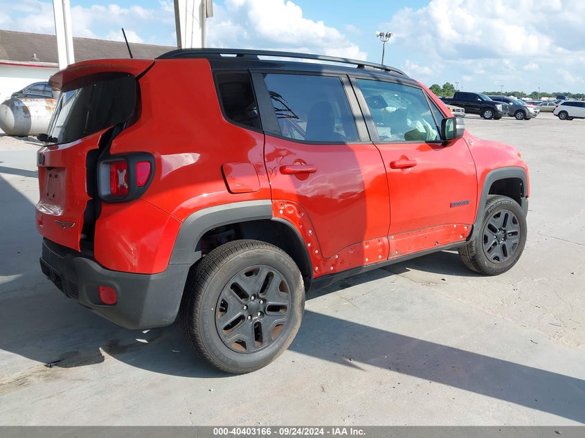 VIN ZACCJBCBXJPH44557 2018 JEEP RENEGADE TRAILHAWK 4X4