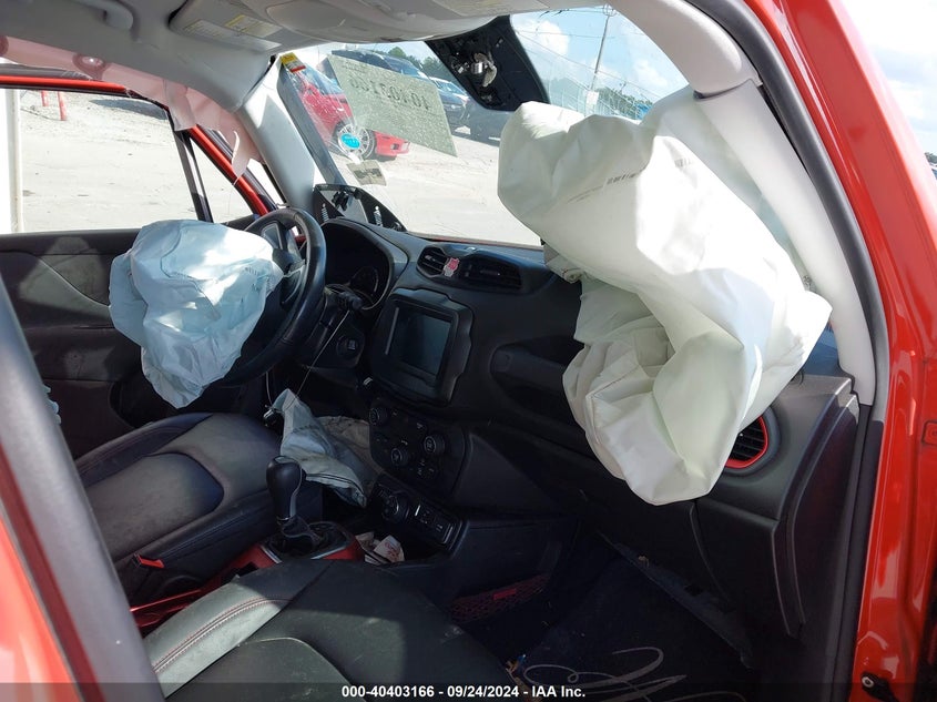VIN ZACCJBCBXJPH44557 2018 JEEP RENEGADE TRAILHAWK 4X4