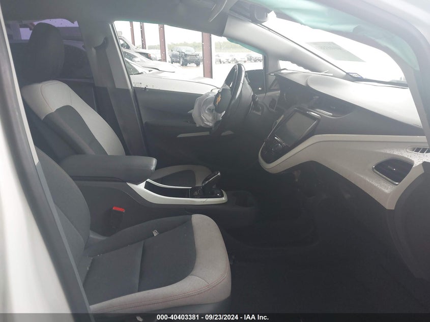 2021 CHEVROLET BOLT EV FWD LT - 1G1FY6S04M4111113