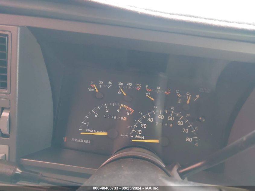 2GTEC19K2P1540553 1993 GMC Sierra C1500