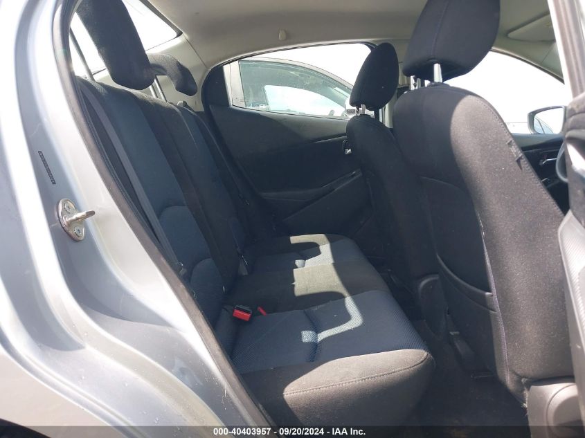 VIN 3MYDLBYV8JY316338 2018 TOYOTA YARIS IA