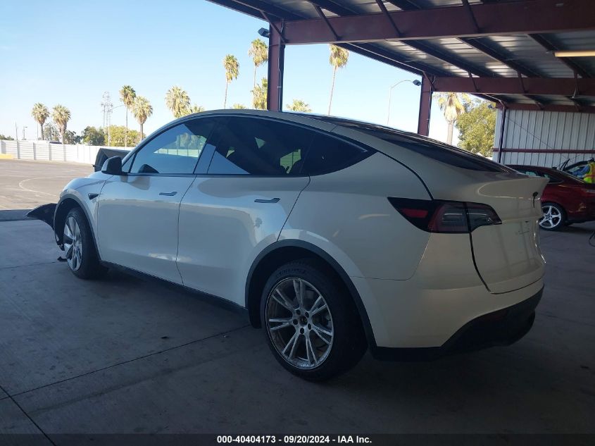 VIN 7SAYGDEE2PF675311 2023 Tesla Model Y, Awd/Long... no.3