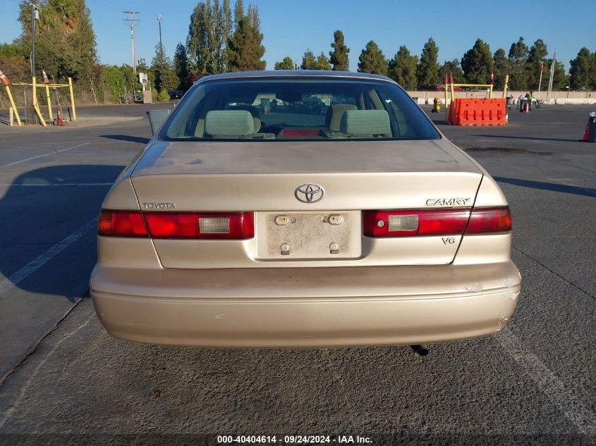 1999 Toyota Camry Le V6 VIN: JT2BF22K5X0182122 Lot: 40404614