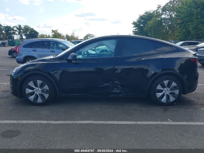 2023 Tesla Model Y Awd/Long Range Dual Motor All-Wheel Drive VIN: 7SAYGDEE7PF682531 Lot: 40404767