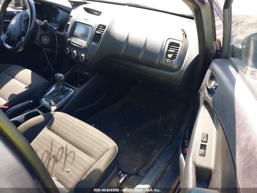 2018 KIA FORTE S - 3KPFL4A73JE241175