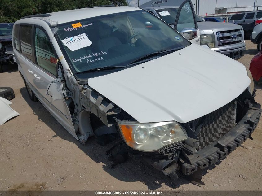 2A4RR8DG2BR655640 2011 Chrysler Town & Country Touring L