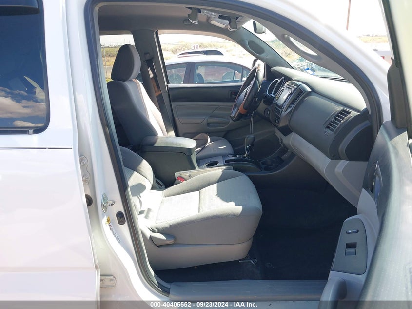 2015 TOYOTA TACOMA BASE V6 - 5TFLU4EN8FX140133