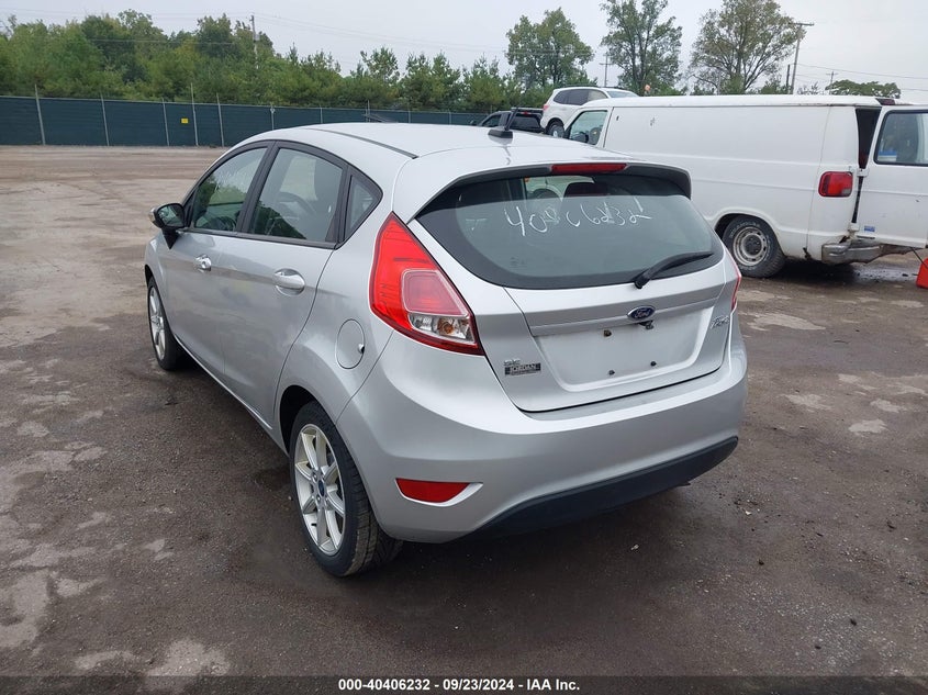 VIN 3FADP4EJ4KM119729 2019 FORD FIESTA SE