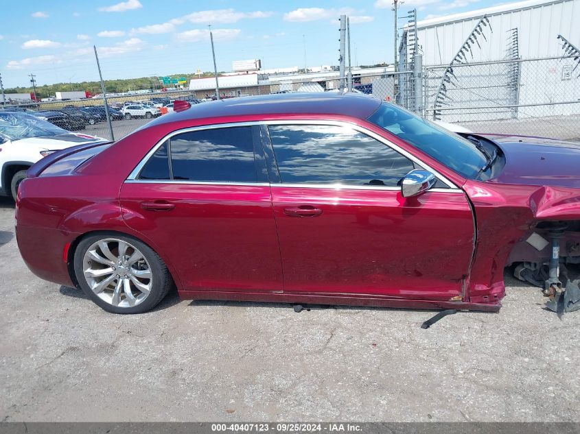 2C3CCAAG2KH746216 2019 Chrysler 300 Touring