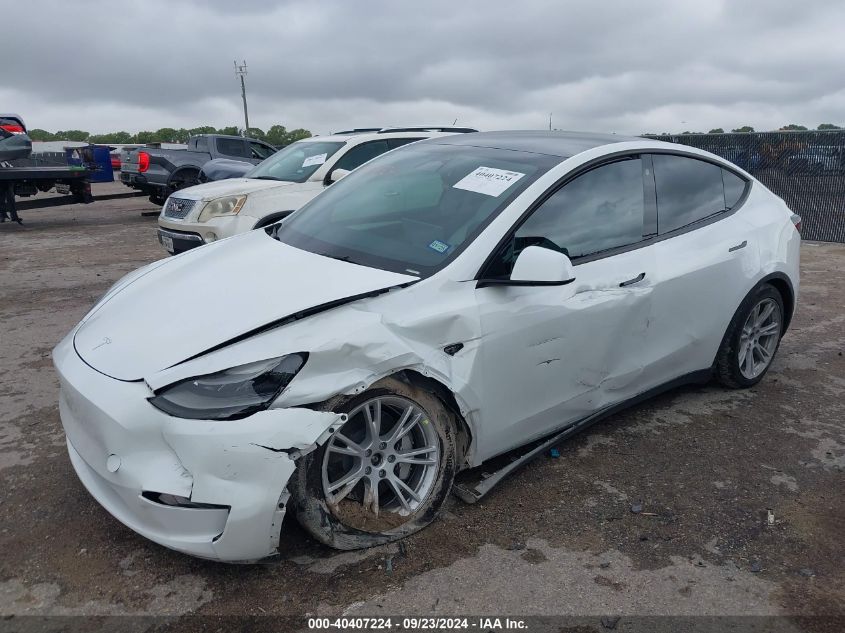 VIN 7SAYGAEEXPF660828 2023 Tesla Model Y, Awd/Long... no.2