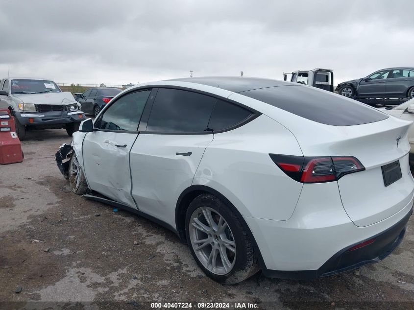 VIN 7SAYGAEEXPF660828 2023 Tesla Model Y, Awd/Long... no.3