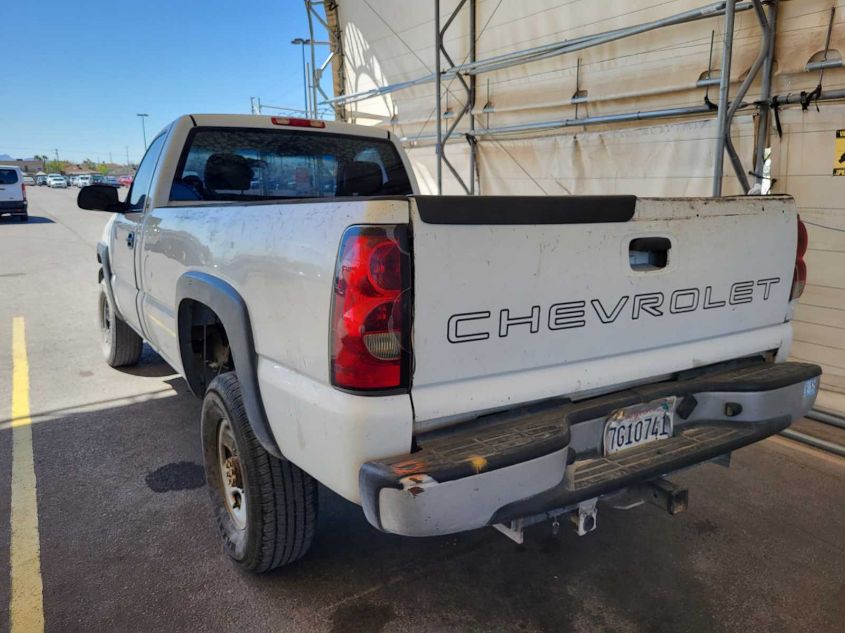 2003 Chevrolet Silverado 2500Hd Work Truck VIN: 1GCHC24UX3E357924 Lot: 40408204